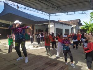 Komunitas Gowes Bintang Selatan Gelar Senam Sehat-2